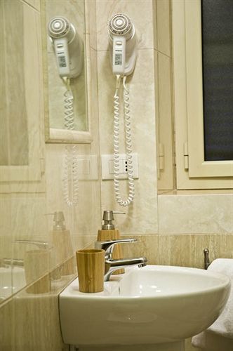 Domus Diana Hotel Rome Bagian luar foto